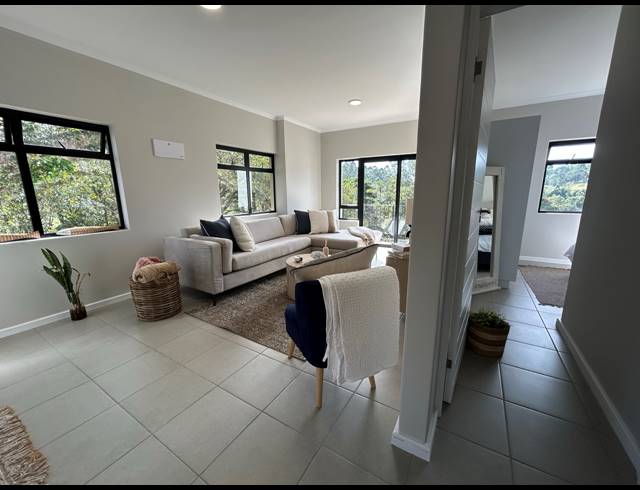 2 BEDROOM APARTMENT TO LET IN WATERFALL
